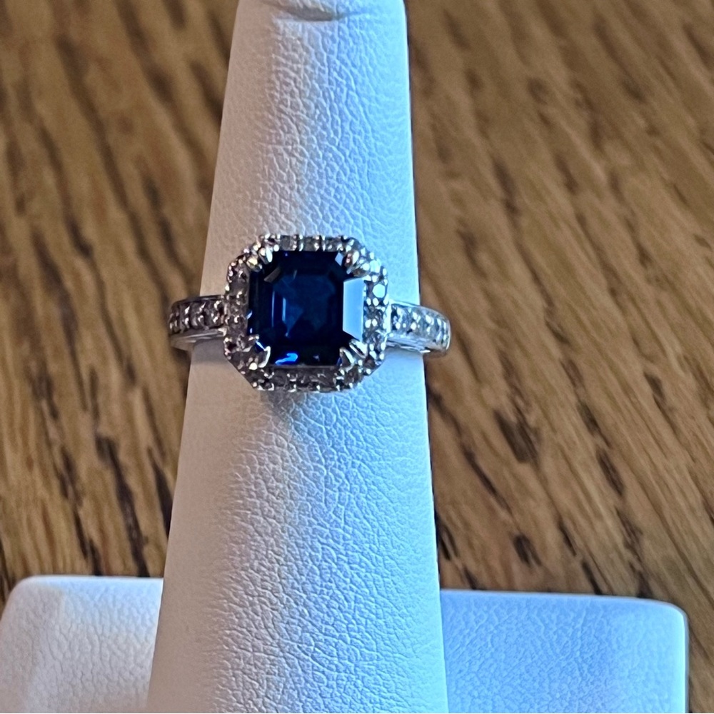⭐️ Blue CZ Sterling Silver Ring Size 5.25 - Picture 12 of 13
